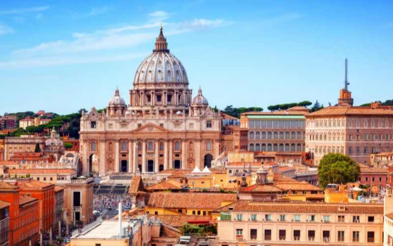 Cheap Flights to St Peter's Basilica